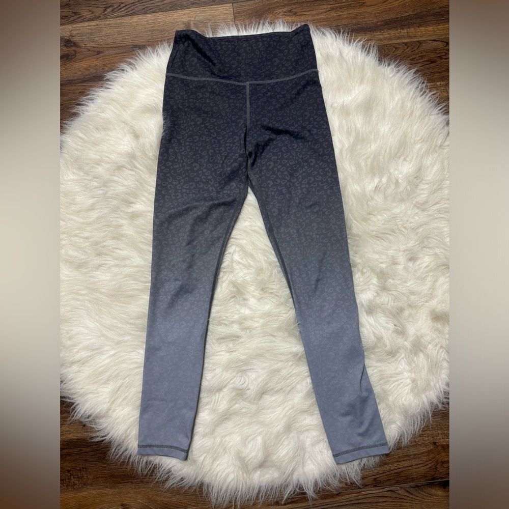 Zyia Ombré Leopard Leggings size 4